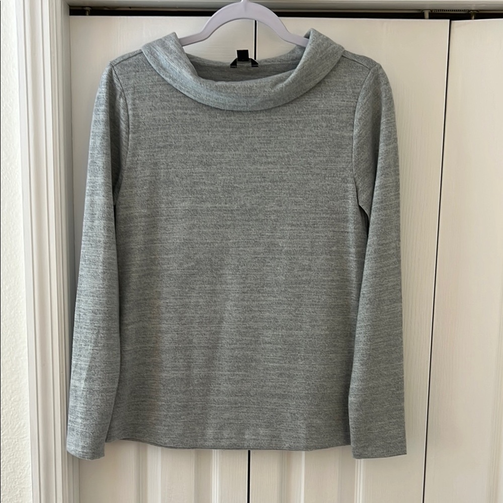 Ann Taylor Light Gray Knit Top - Picture 1 of 5